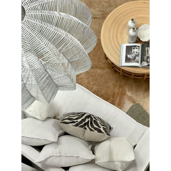Betty Pendant - White - Image 4